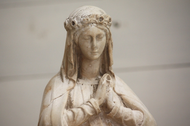 １９世紀 フランス製 薔薇冠 祈りの聖母 アンティーク マリア像 （ 8