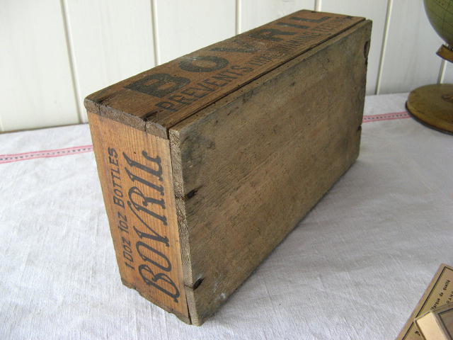 大人気☆英国アンティーク ボトルBOVRILの木箱 約 23.5×13.5× Ｈ 6.5