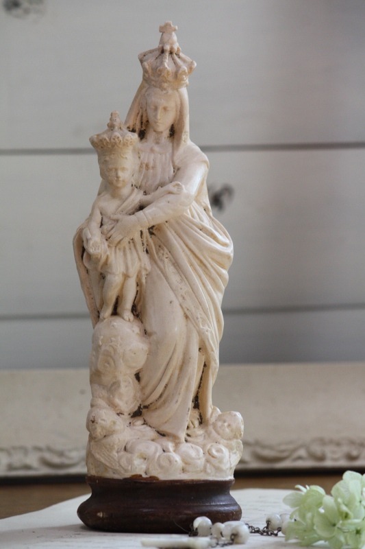 フランス アンティーク 繊細・精巧なメダイヨン 勝利の聖母 マリア